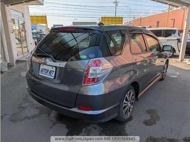 honda fit-shuttle 2014 CFJ1569945 image 2
