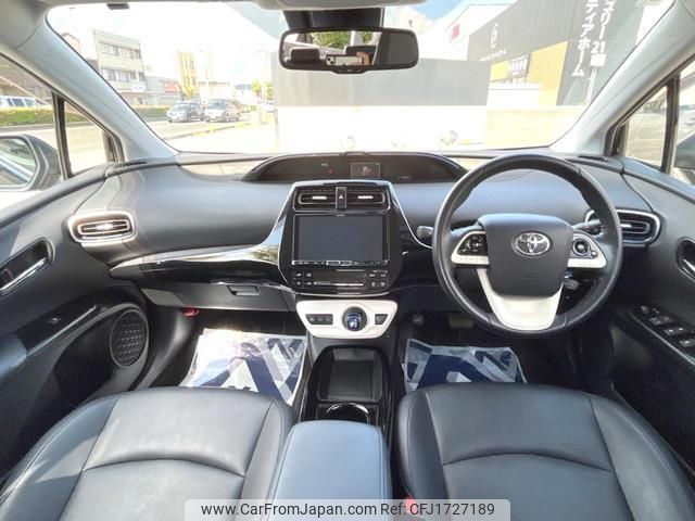 toyota prius 2018 CFJ1727189 image 2