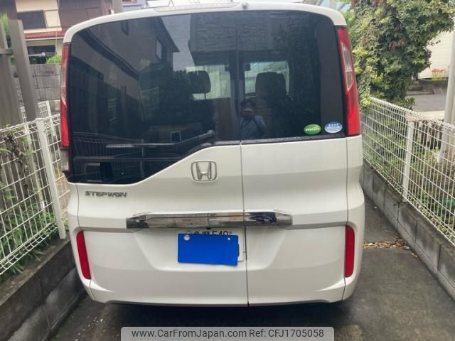 honda stepwagon 2018 CFJ1705058 image 2