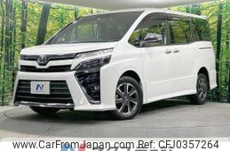 toyota voxy 2018 -TOYOTA--Voxy DBA-ZRR85W--ZRR85-0105812---TOYOTA--Voxy DBA-ZRR85W--ZRR85-0105812-