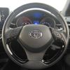 toyota c-hr 2017 REALMOTOR_N9024090058F-90 image 11