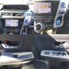 toyota prius-α 2017 CFJ1826897 image 9