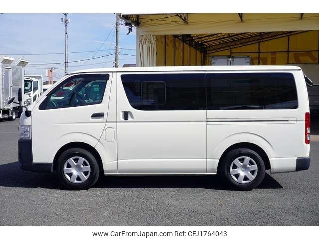 toyota hiace-van 2015 CFJ1764043 image 2