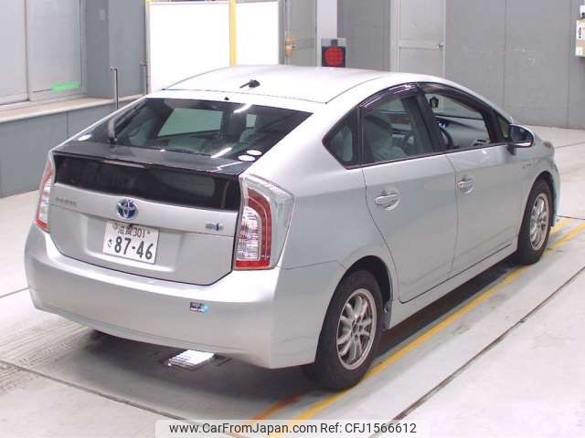 toyota prius 2013 CFJ1566612 image 2