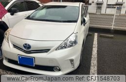 toyota prius-α 2013 CFJ1548703