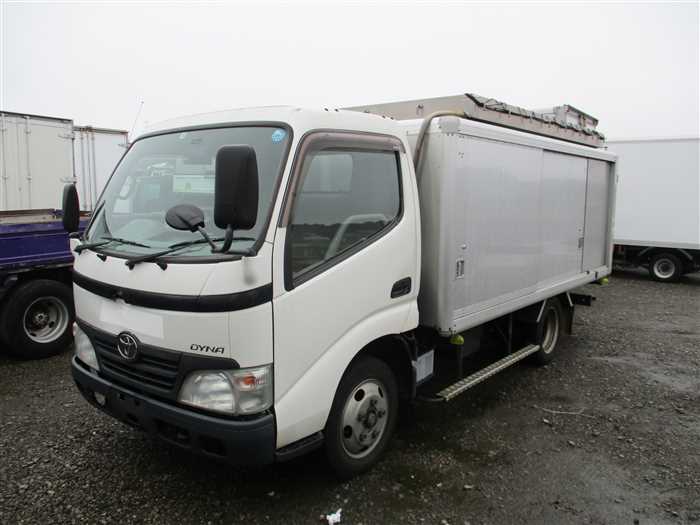 2009 Toyota Dyna Truck BDG-XZU338 2WD - Car Price $2,702