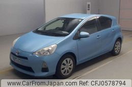 toyota aqua 2013 -TOYOTA--AQUA DAA-NHP10--NHP10-2271373---TOYOTA--AQUA DAA-NHP10--NHP10-2271373-