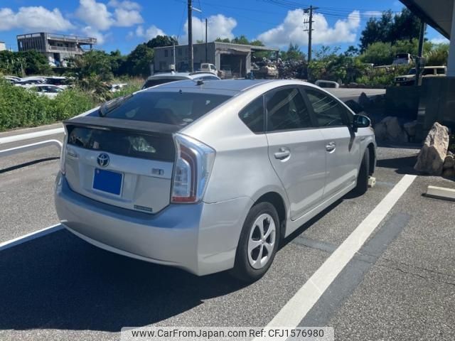 toyota prius 2012 CFJ1576980 image 2