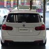 bmw 3-series 2018 quick_quick_8C20_WBA8H92080A689578 image 4