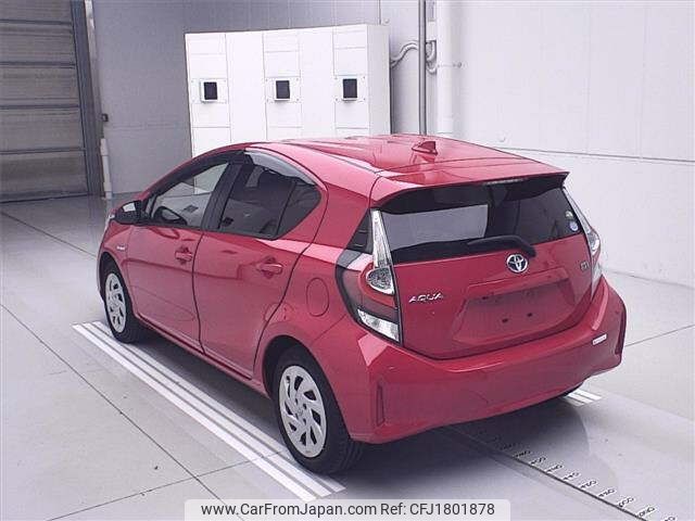 toyota aqua 2018 CFJ1801878 image 2