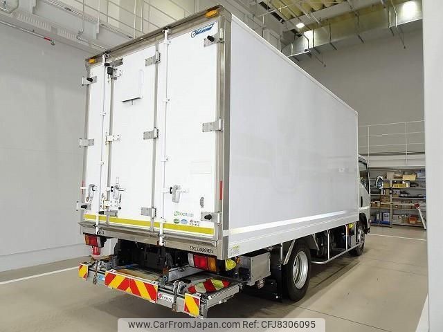 isuzu elf-truck 2016 CFJ8306095 image 2