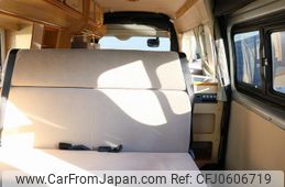 toyota hiace-van 2016 GOO_JP_700090122730241228002