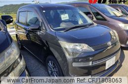 toyota spade 2013 CFJ1808063