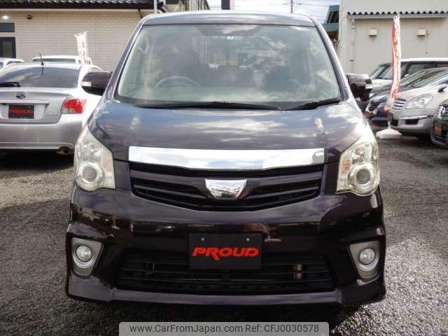 toyota noah 2011 -TOYOTA--Noah DBA-ZRR70W--ZRR70-0443720---TOYOTA--Noah DBA-ZRR70W--ZRR70-0443720- image 1