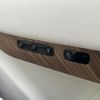 rolls-royce cullinan 2023 quick_quick_7BA-689X_SCATV4203PU219936 image 17