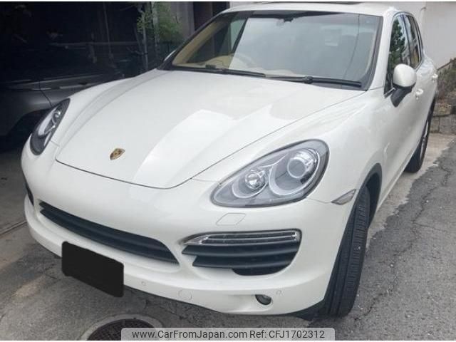 porsche cayenne 2011 CFJ1702312 image 1