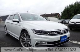 volkswagen passat-variant 2018 quick_quick_ABA-3CCHH_WVWZZZ3CZJE073705