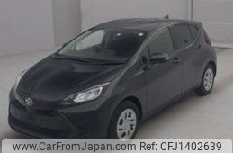 toyota aqua 2022 -TOYOTA--AQUA 6AA-MXPK11--MXPK11-2065863---TOYOTA--AQUA 6AA-MXPK11--MXPK11-2065863-