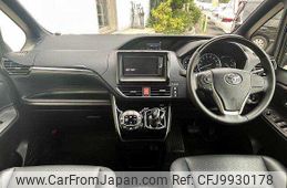 toyota esquire 2014 504928-922030