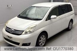 toyota isis 2013 CFJ1770380