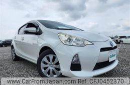 toyota aqua 2013 -TOYOTA--AQUA DAA-NHP10--NHP10-2245400---TOYOTA--AQUA DAA-NHP10--NHP10-2245400-