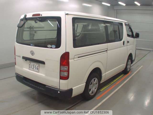 toyota regiusace-van 2013 CFJ1852306 image 2
