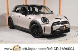 mini mini-others 2021 CFJ1696004