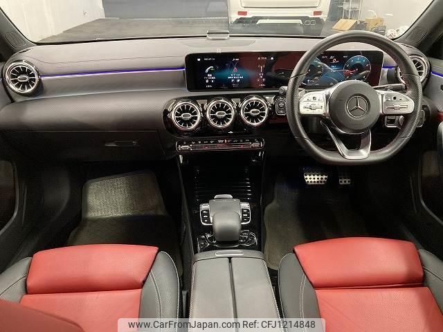 mercedes-benz a-class 2018 quick_quick_5BA-177084_WDD1770842J056053 image 2