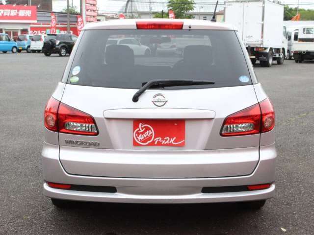 Used NISSAN WINGROAD 2006/May Y12-010395 in good condition for sale