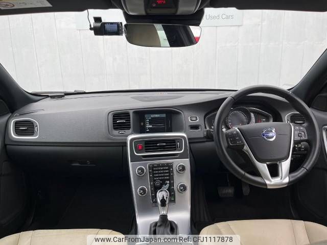 volvo v60 2016 -VOLVO--Volvo V60 LDA-FD4204T--YV1FWA8RDH1332474---VOLVO--Volvo V60 LDA-FD4204T--YV1FWA8RDH1332474- image 2