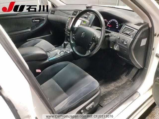 toyota crown 2004 TE1328 image 2