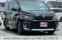 toyota voxy 2014 CFJ1666151