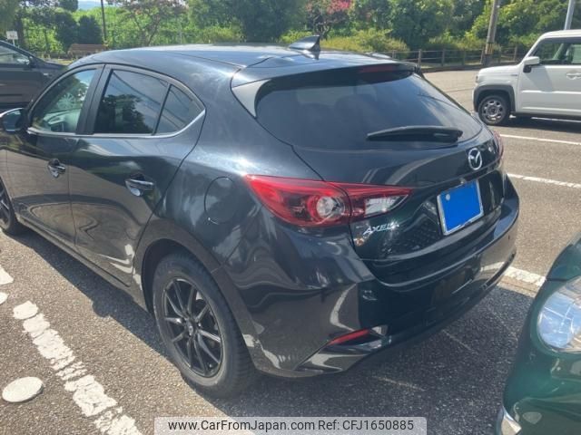 mazda axela 2017 CFJ1650885 image 2
