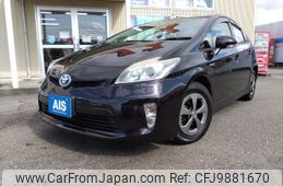 toyota prius 2013 -TOYOTA--Prius DAA-ZVW30--ZVW30-5700322---TOYOTA--Prius DAA-ZVW30--ZVW30-5700322-