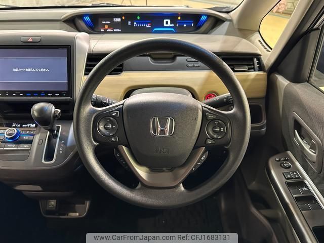 honda freed 2017 CFJ1683131 image 2