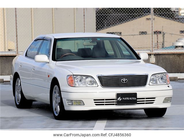 Toyota celsior масса