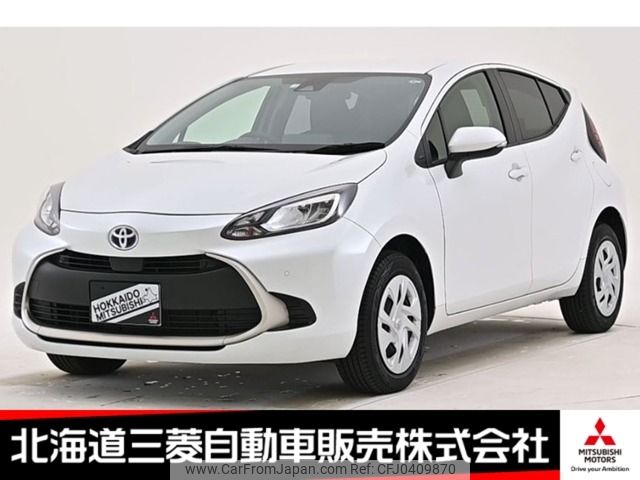 toyota aqua 2023 -TOYOTA--AQUA 6AA-MXPK16--MXPK16-2017262---TOYOTA--AQUA 6AA-MXPK16--MXPK16-2017262- image 1