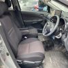 toyota wish 2005 CFJ1679295 image 9