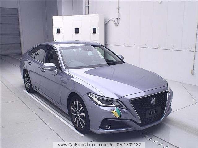 toyota crown 2018 CFJ1892132 image 1