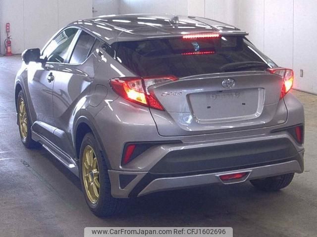 toyota c-hr 2017 CFJ1602696 image 2
