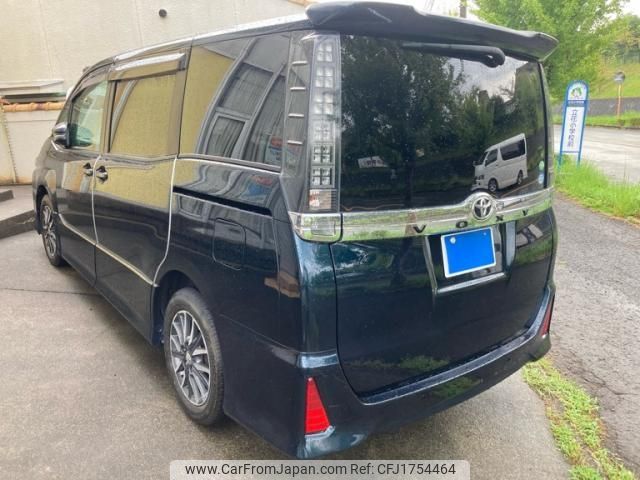 toyota voxy 2014 CFJ1754464 image 2