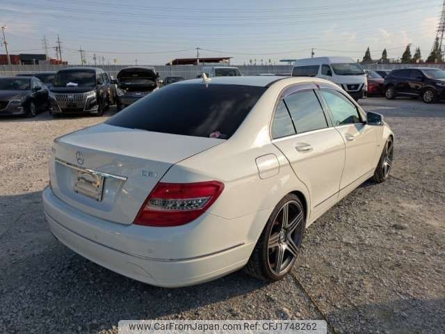mercedes-benz c-class 2010 CFJ1748262 image 2