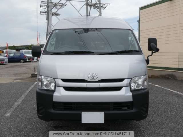 toyota hiace-commuter 2020 CFJ1451711 image 2