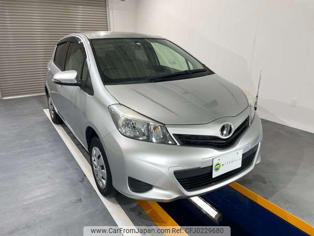 toyota vitz 2013 CMATCH_U00046365815 image 1