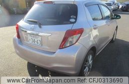 toyota vitz 2011 TE698