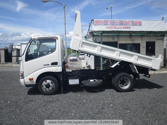 hino dutro 2012 GOO_NET_EXCHANGE_0901053A30240624W003 image 2