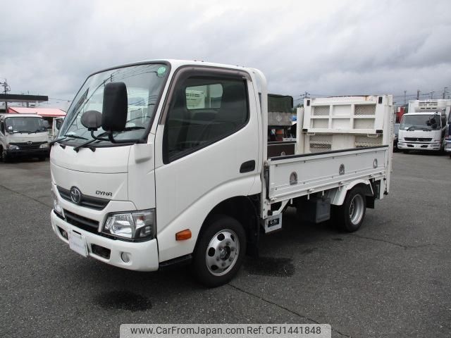 toyota dyna-truck 2017 GOO_NET_EXCHANGE_0802380A30250718W001 image 1