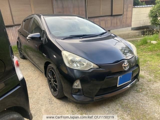 toyota aqua 2013 -TOYOTA--AQUA DAA-NHP10--NHP10-2215433---TOYOTA--AQUA DAA-NHP10--NHP10-2215433- image 2
