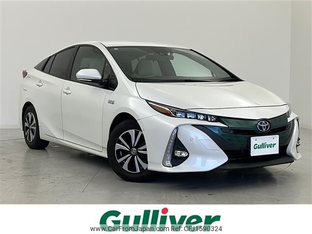 toyota prius-phv 2018 CFJ1590324 image 1