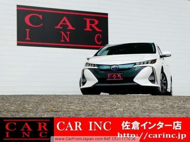 toyota prius-phv 2017 quick_quick_DLA-ZVW52_ZVW52-3022061 image 2